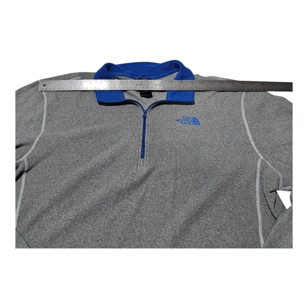 The North Face‎ Blue and Gray Quarter Zip Fleece Pullover XL